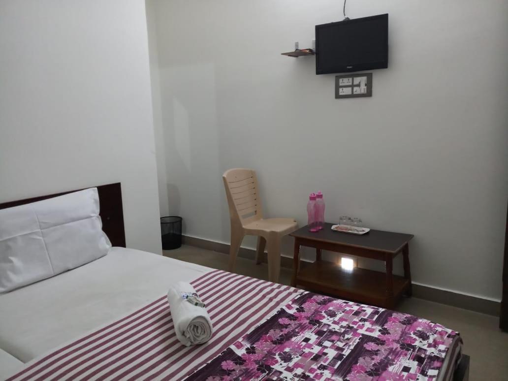 Sri Kousthubham Residency Hotel Tirupati Exterior foto